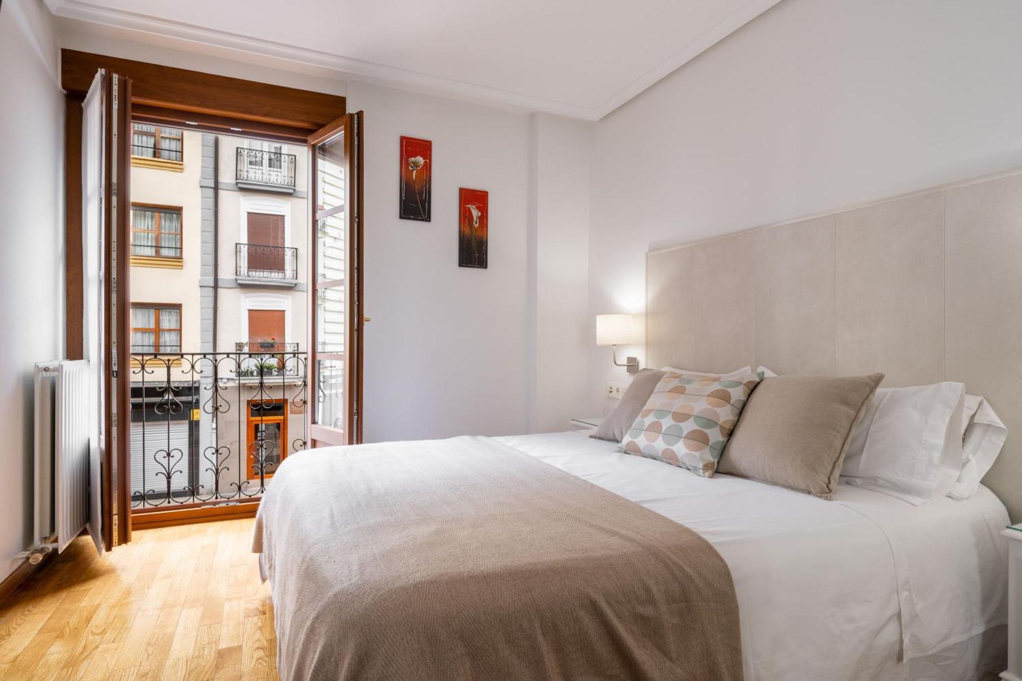 Dolce Vita Centro Vitoria-Gasteiz Bagian luar foto