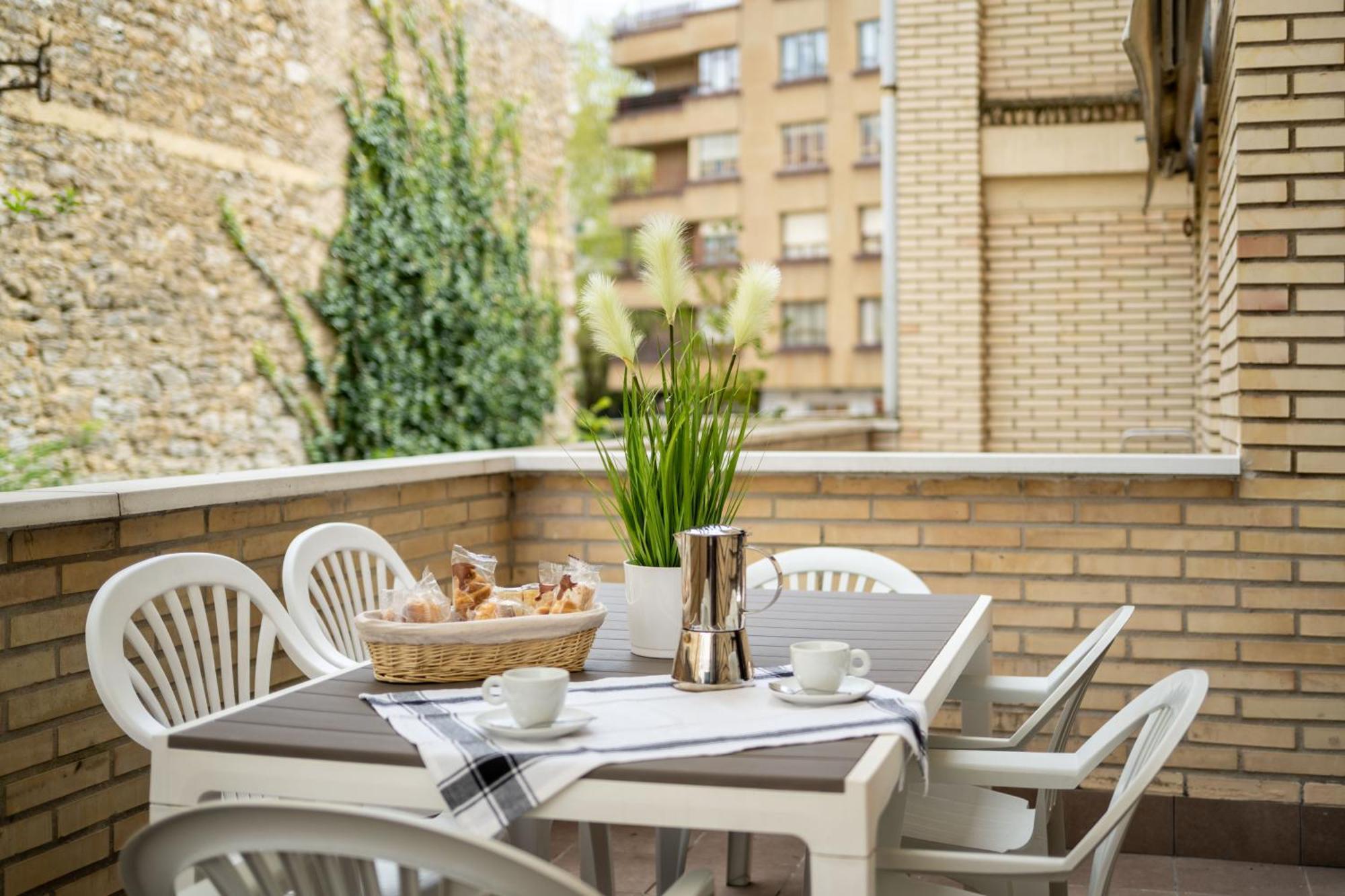 Dolce Vita Centro Vitoria-Gasteiz Bagian luar foto
