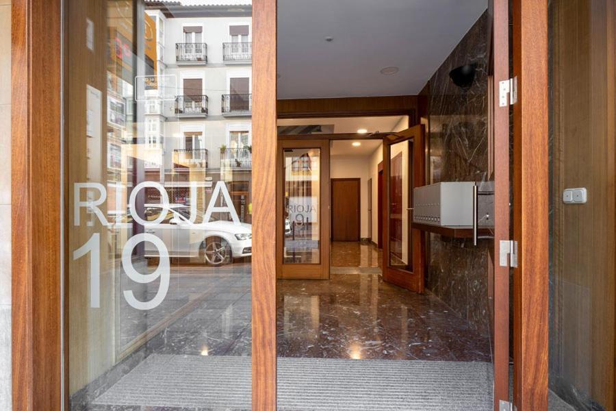 Dolce Vita Centro Vitoria-Gasteiz Bagian luar foto